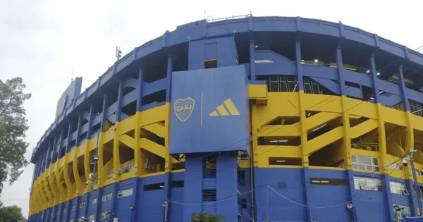 9 Cups Epic Strike, la tragamonedas oficial del Boca Juniors con Betsson, tiene una experiencia inmersiva con La Bombonera.